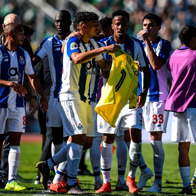 九游娱乐-清晨葡超焦点战，勒沃库森篮板制胜，赛场秩序良好，临场指挥获称赞(关小刀临场任九)