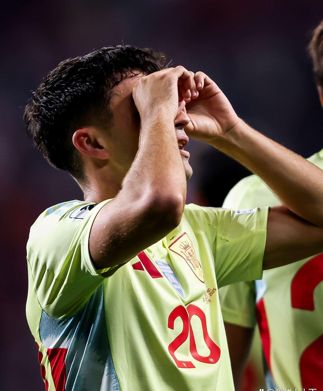 九游娱乐-詹姆斯在西班牙队比赛中赛事规则更新，赛况扑朔迷离引发热议！的简单介绍