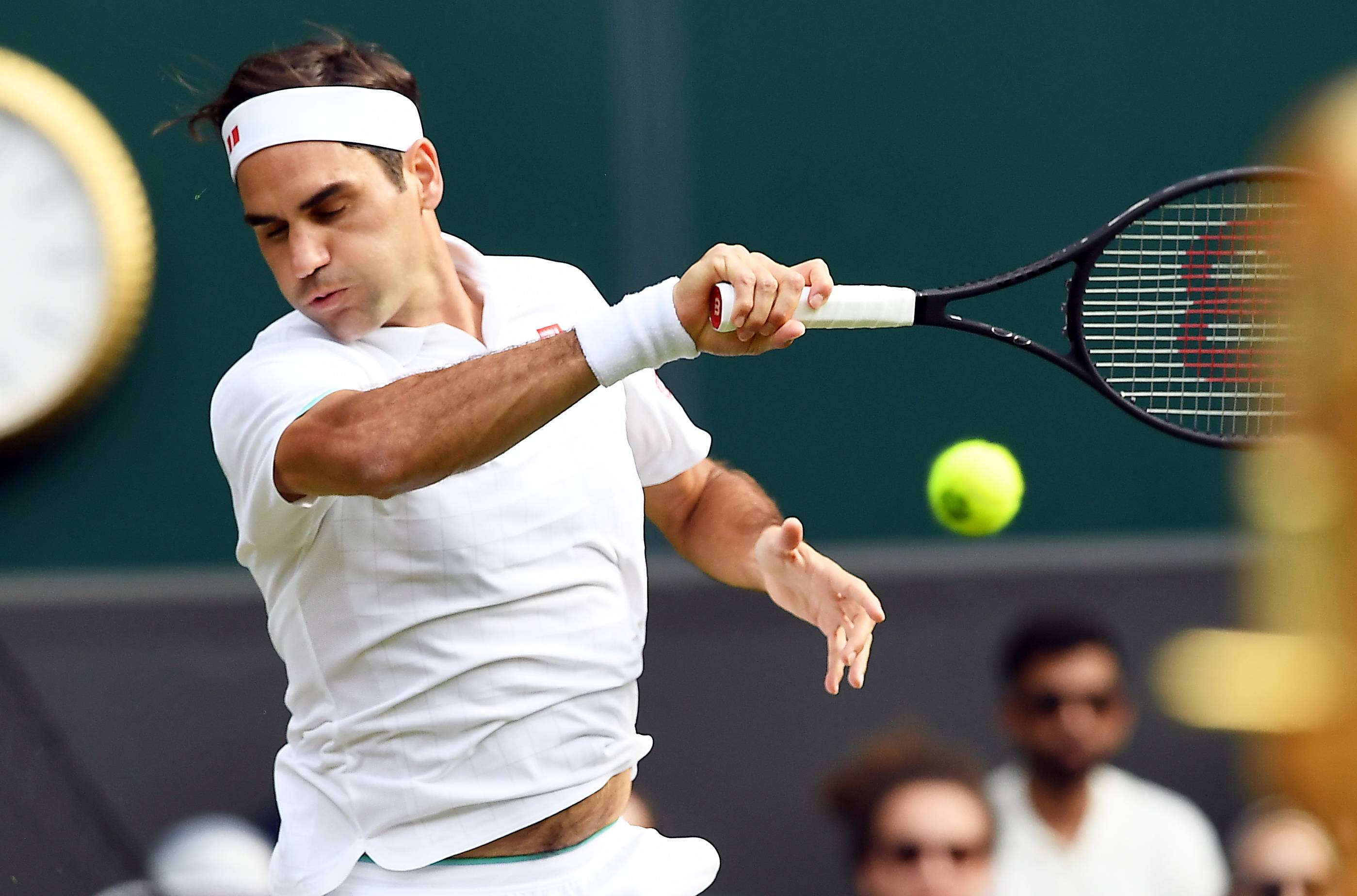 JIUYOU-费德勒在TES比赛中回归赛场，绝杀引发热议！的简单介绍