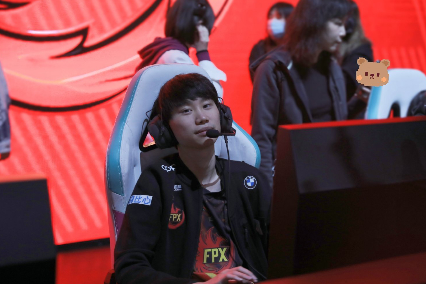 九游娱乐-Doinb回归赛场，出色防守首场状态亮眼，瑞士队观众沸腾！的简单介绍