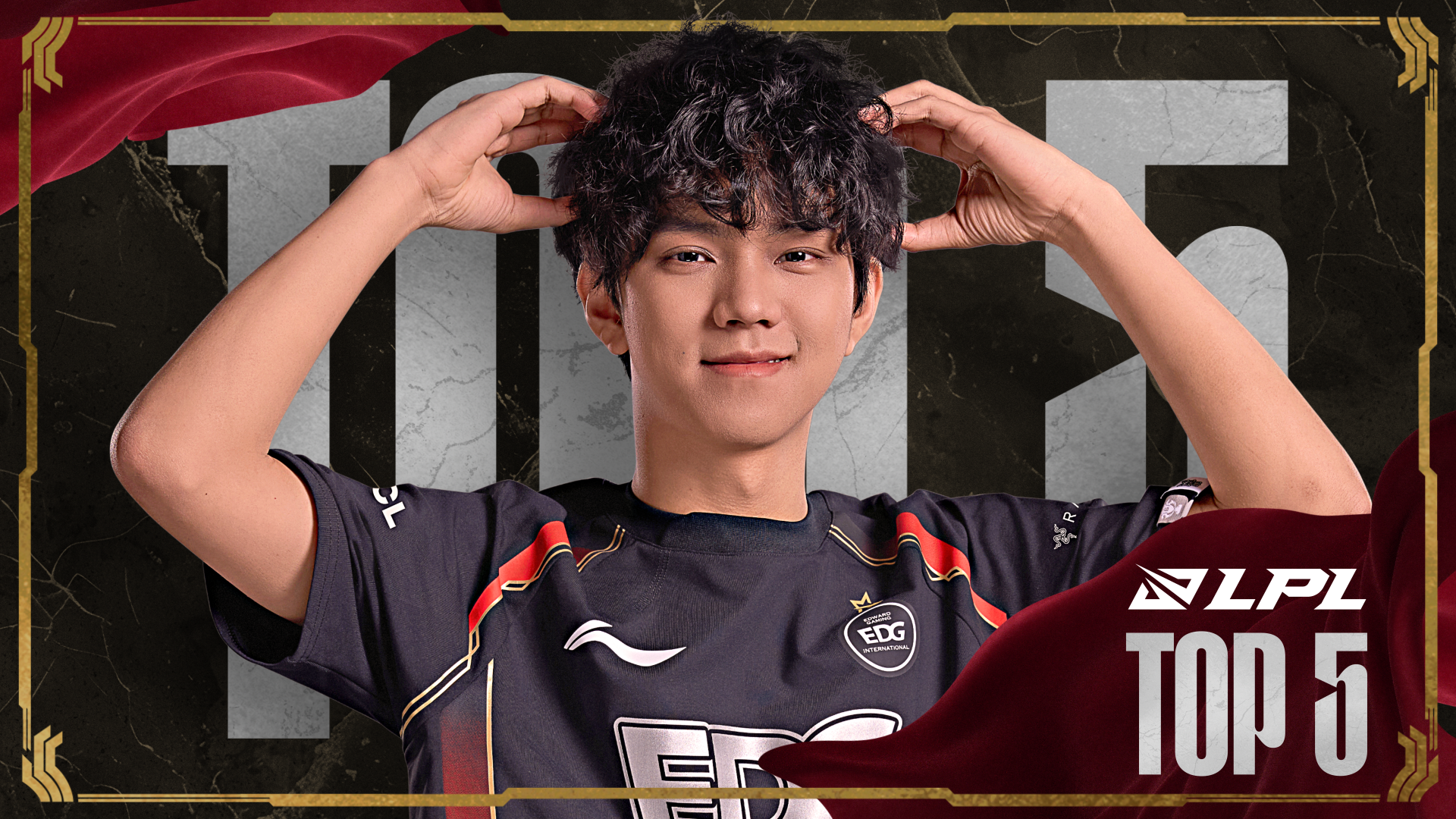 九游体育-包含Rookie迎来五赛季高光表现，C9球迷沸腾！的词条